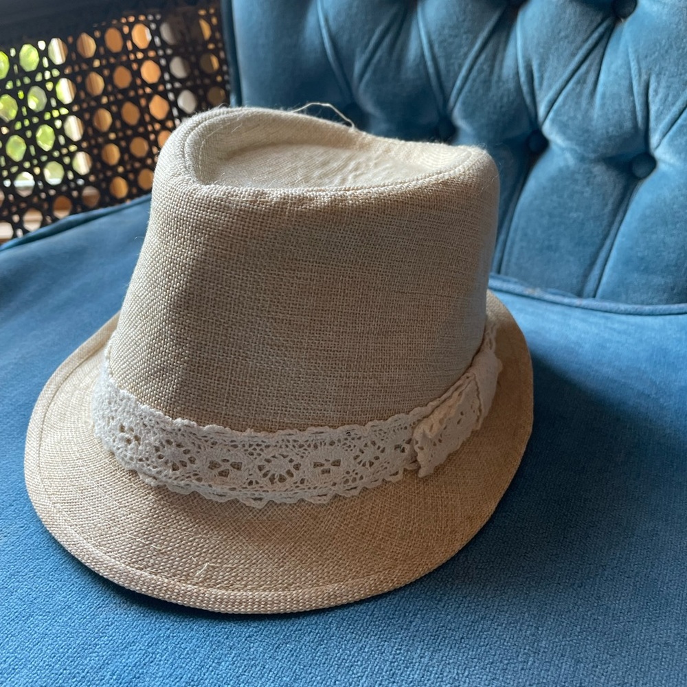 Bongo fadora New without the price tag.